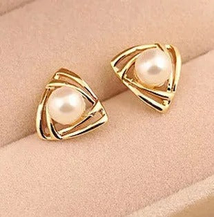 Brinco Triângulo De Pérolas Banhado Em Ouro 18K - Brsi342