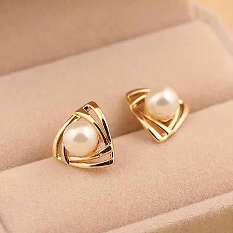 Brinco Triângulo De Pérolas Banhado Em Ouro 18K - Brsi342