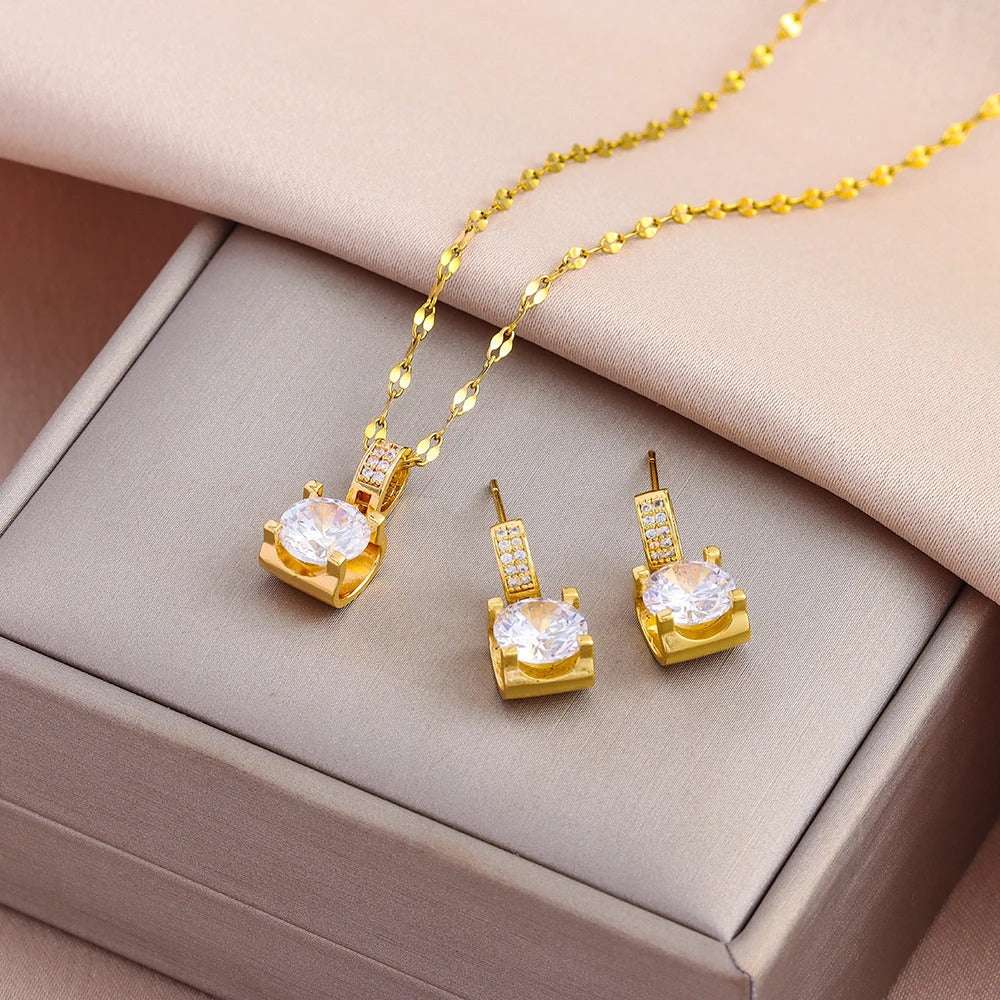 CONJUNTO CRISTAIS CRAVEJADOS BANHADO EM OURO 18K - CONJ181