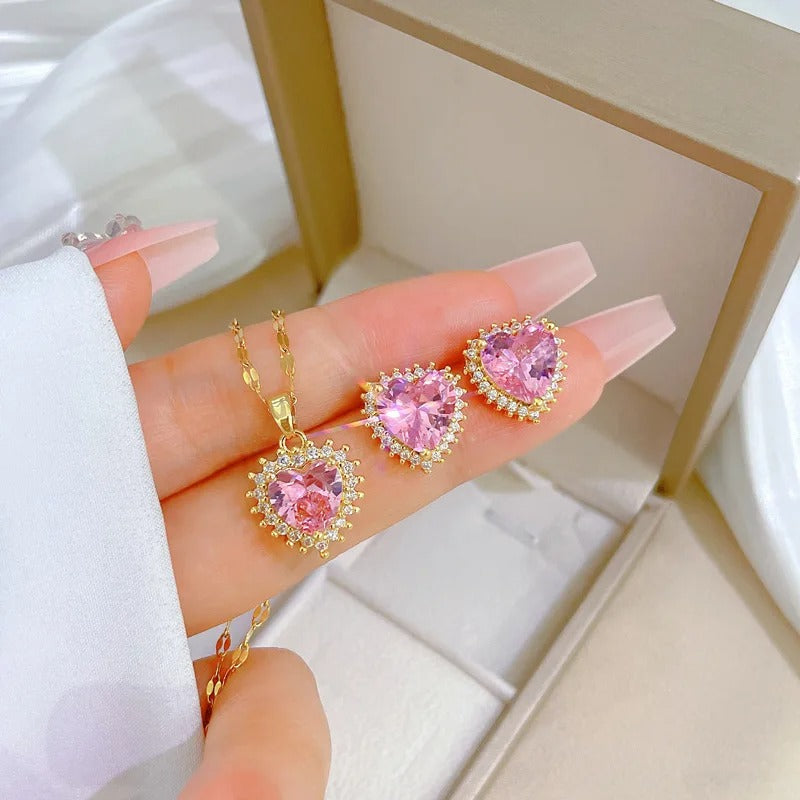 Conjunto Coração Rosa Cravejado Banhado Em Ouro 18K - Conj135