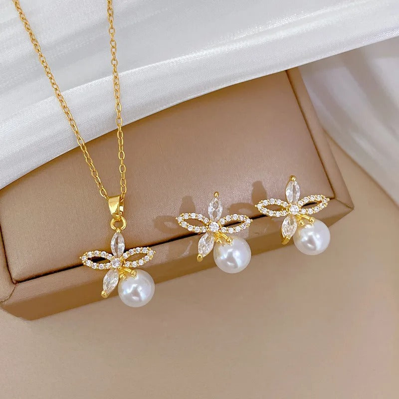 Conjunto Cravejado Pérolas Banhado Em Ouro 18K - Conj444