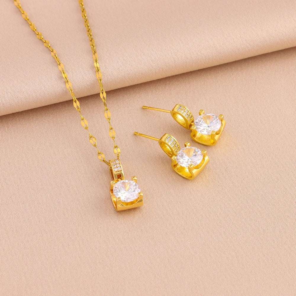 CONJUNTO CRISTAIS CRAVEJADOS BANHADO EM OURO 18K - CONJ181