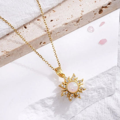 Colar Sol Rapunzel Cravejado Banhado em Ouro 18K