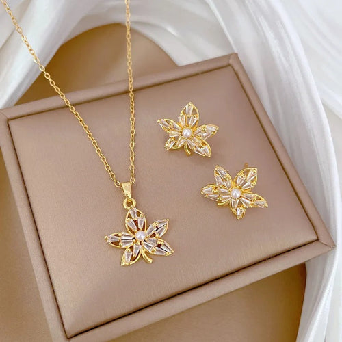 Conjunto Folha De Bordo Canadá Banhado Em Ouro 18K - Conj111