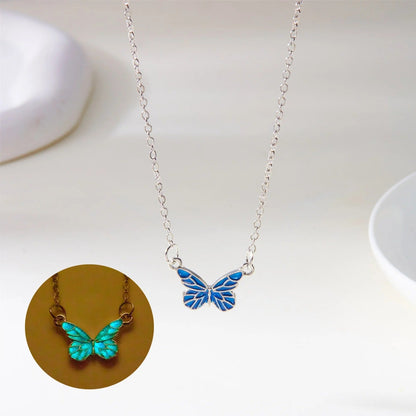 Colar Borboleta Brilho No Escuro Prata 925 - Pr0755