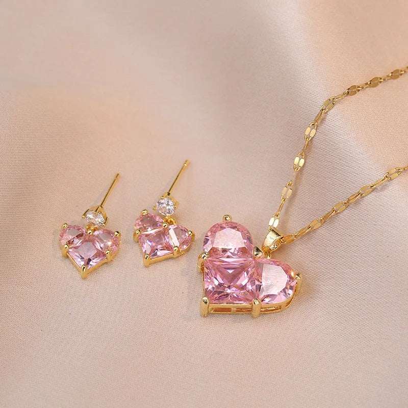 CONJUNTO CORAÇÃO ROSA BANHADO EM OURO 18K - CONJ469
